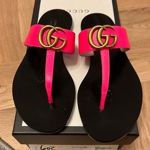 Gucci pink thong sandals